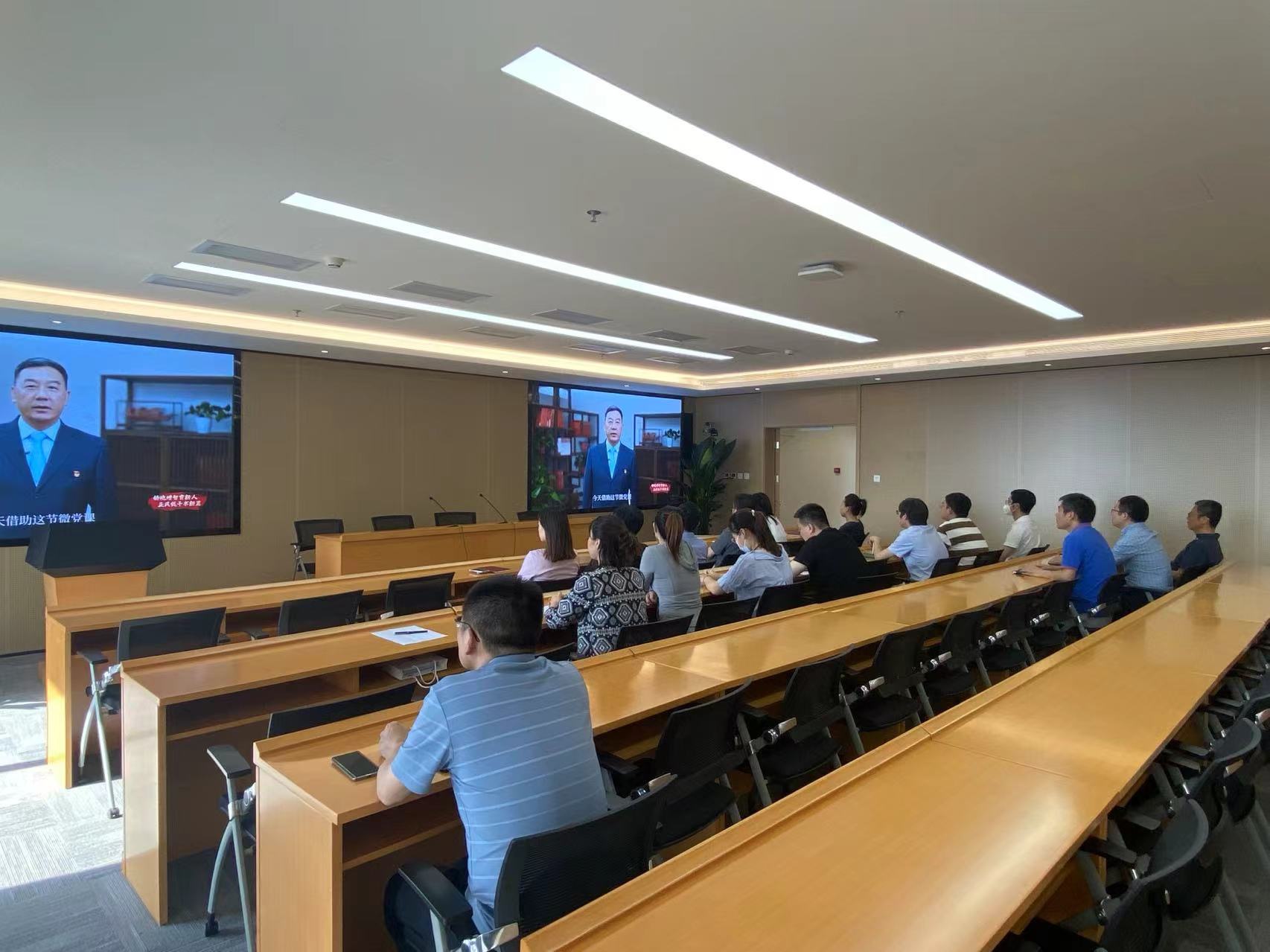 6.20230614 麻豆a片
党支部集体学习第一期高校党组织示范微党课.jpg